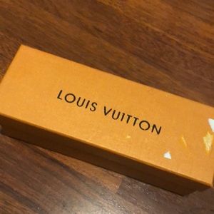 Louis Vuitton box